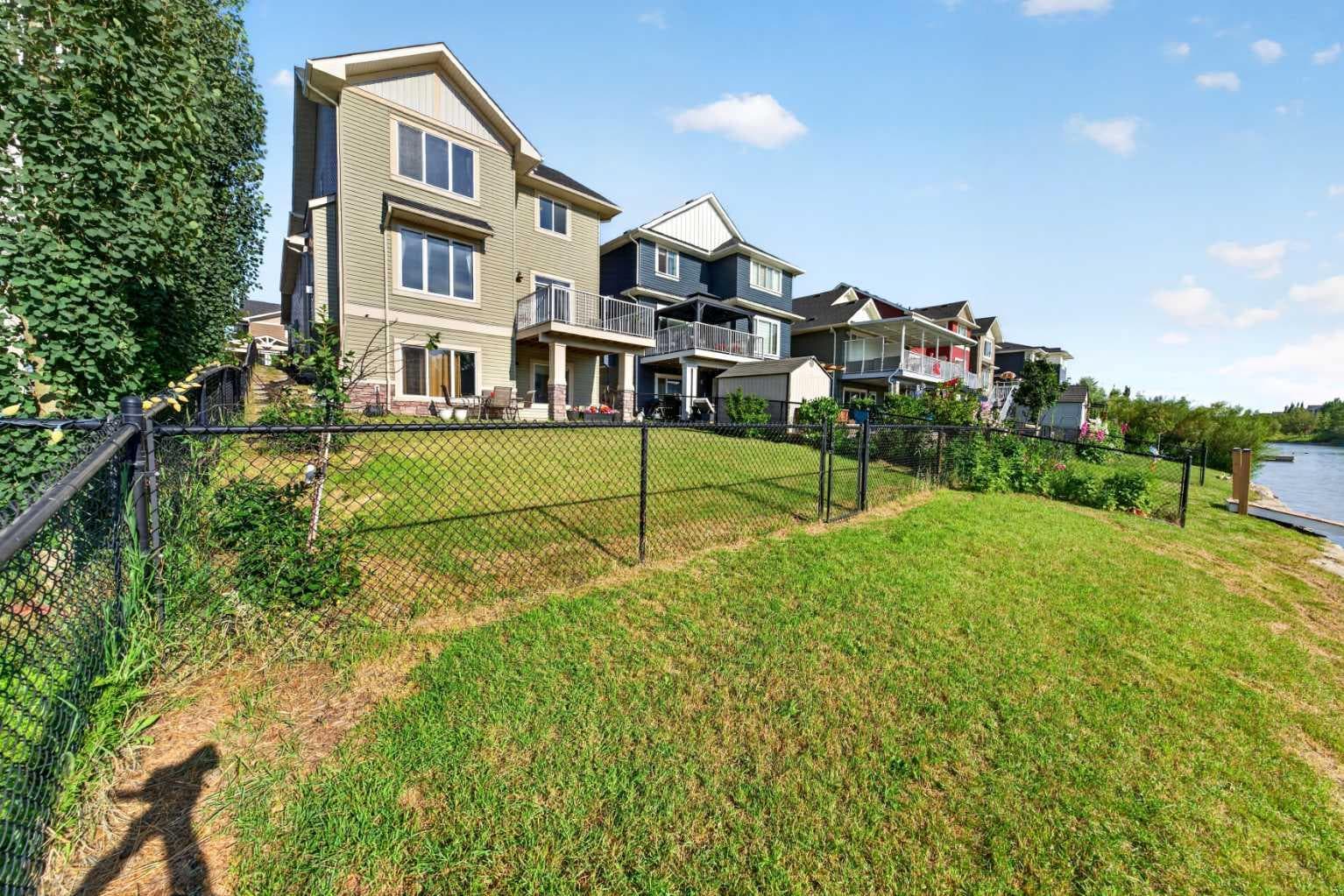 119 Baywater Rise SW