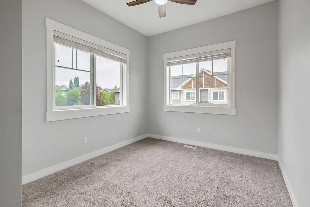 22 West Coach Manor SW
