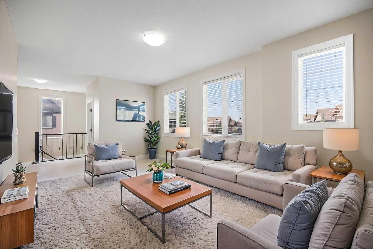 596 Windbrook Heights 