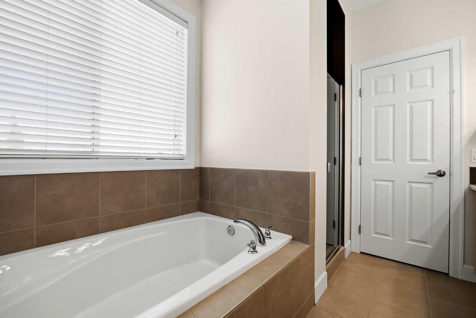 596 Windbrook Heights 