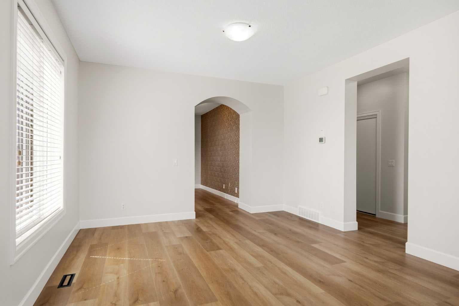 596 Windbrook Heights 