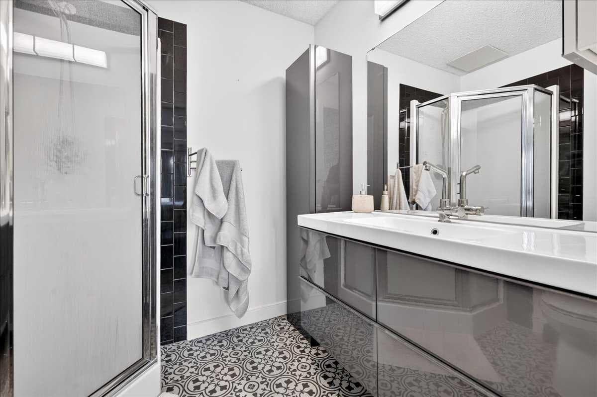3404, 11811 lake fraser Drive SE