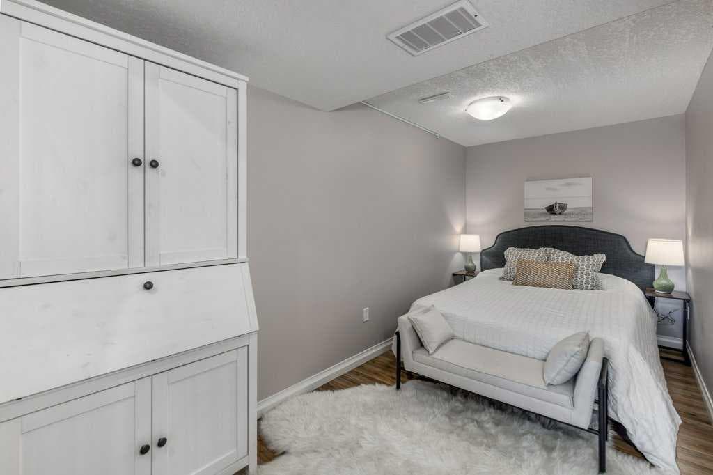 128 Sunset Park 