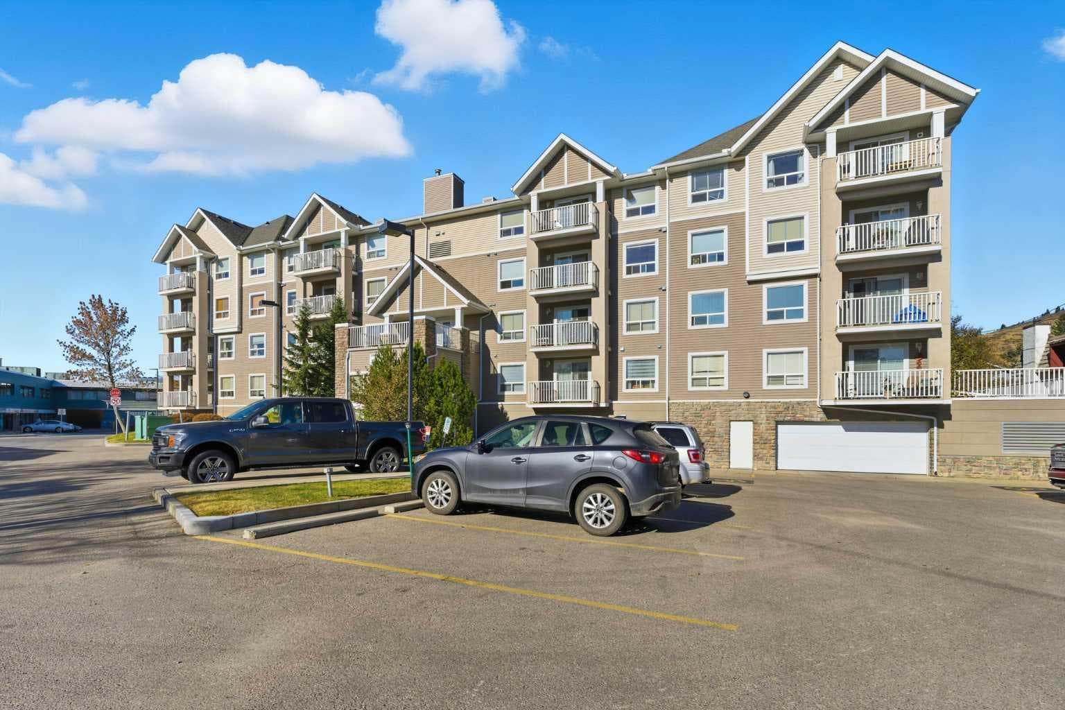 103, 128 Centre Avenue 