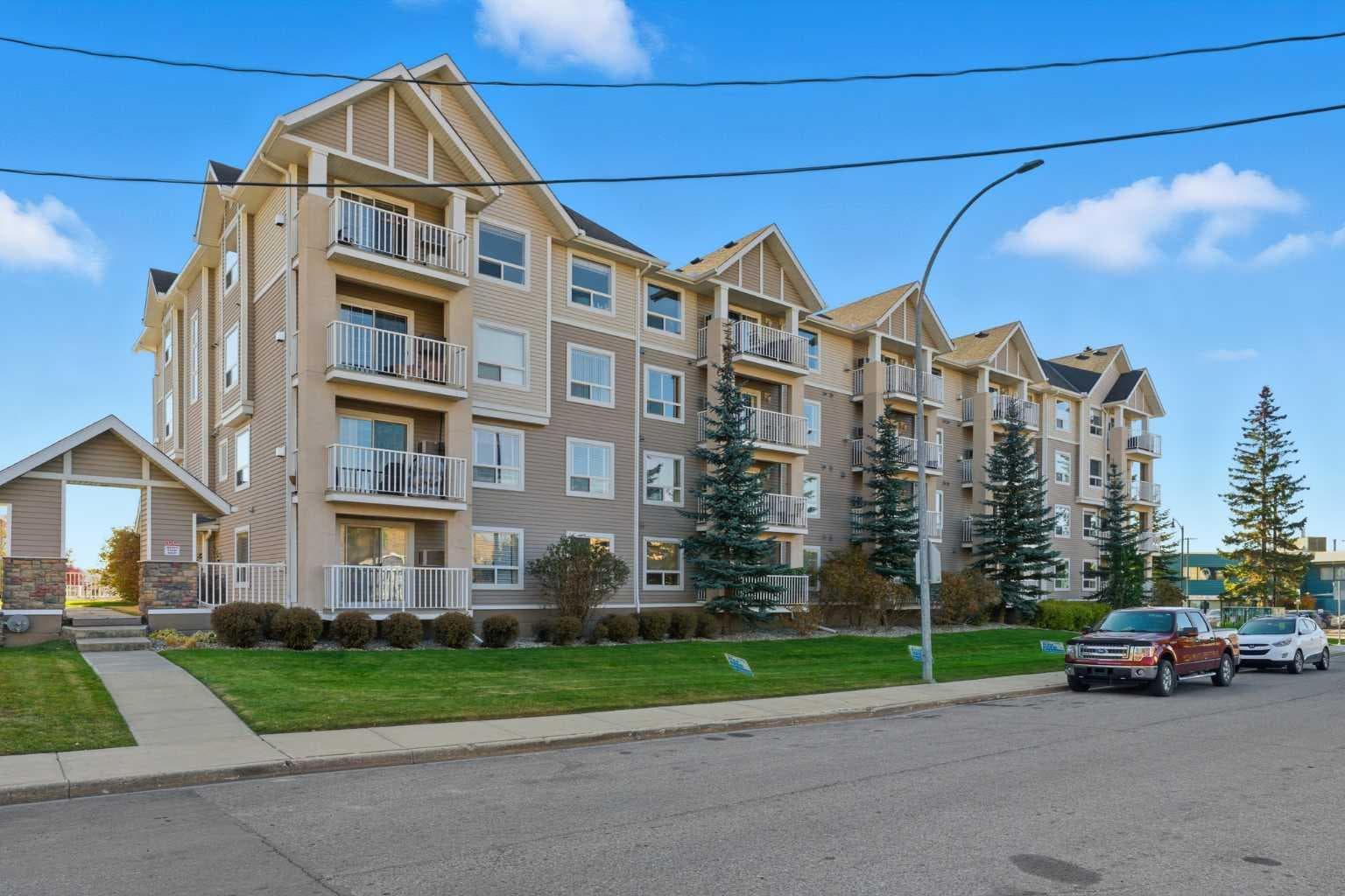 103, 128 Centre Avenue 