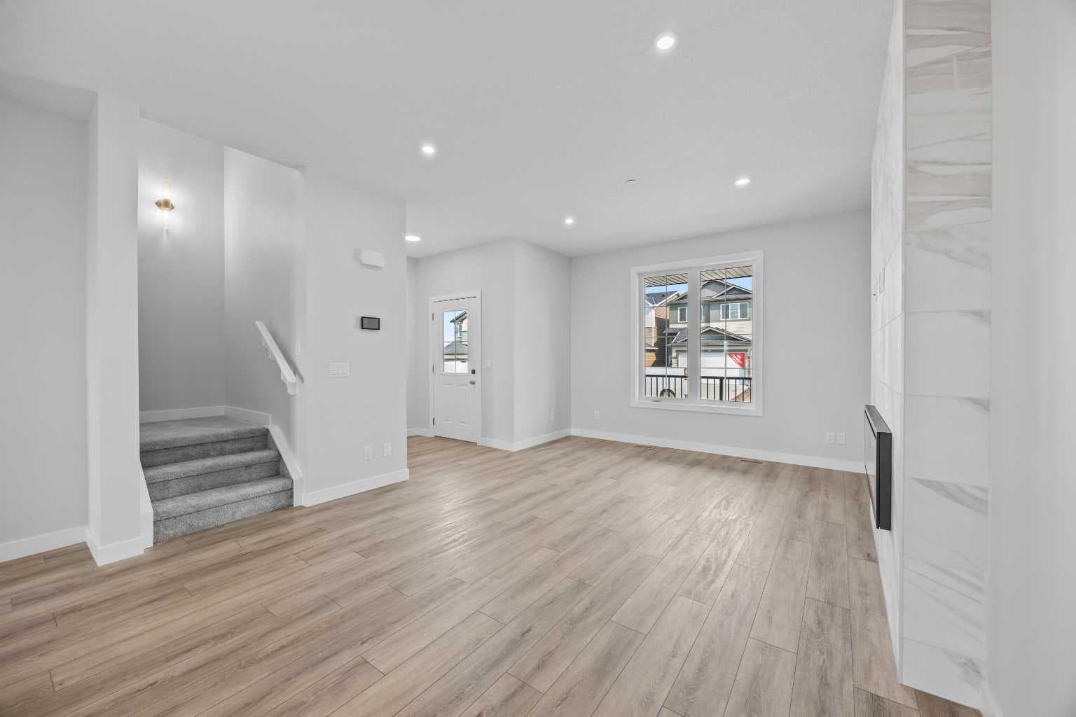 49 Hotchkiss Gardens SE