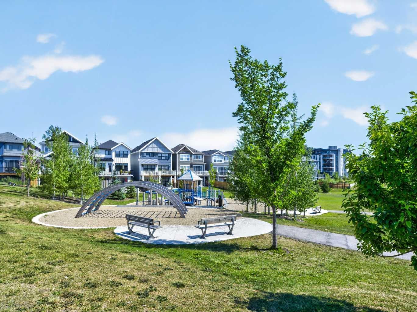 82 Arbour Lake Court NW