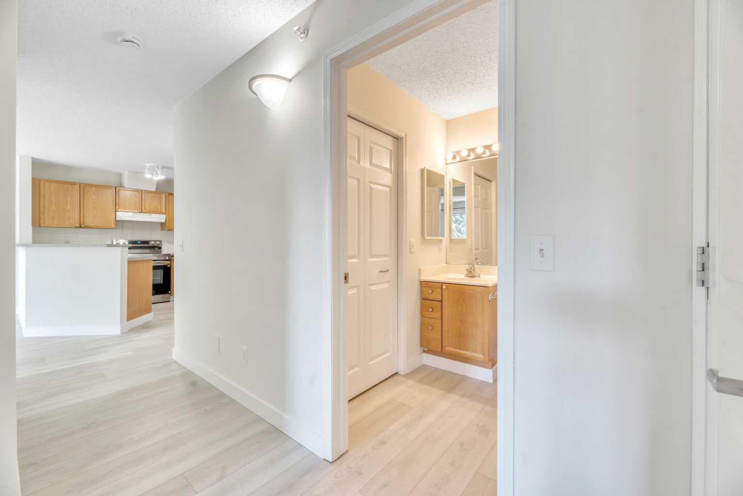 1309, 950 Arbour Lake Road NW