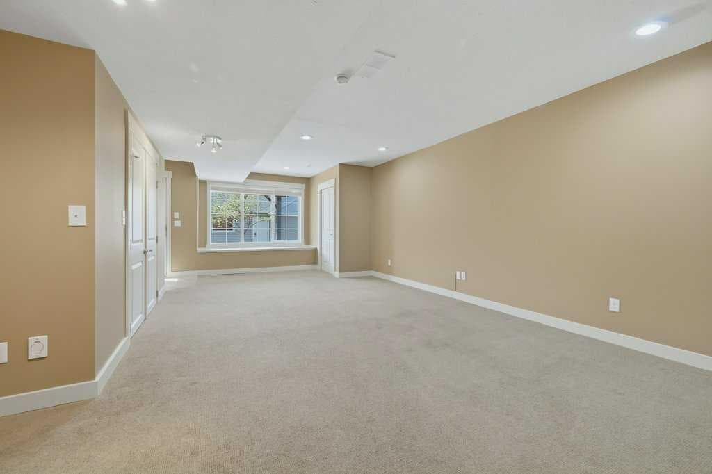320 Rainbow Falls Drive 