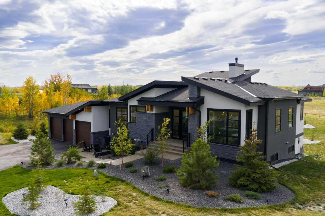 61 Silverhorn Boulevard 