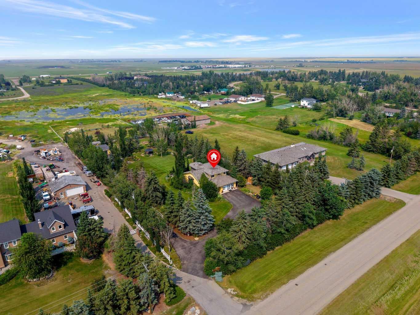 280140 Township Road 241A  