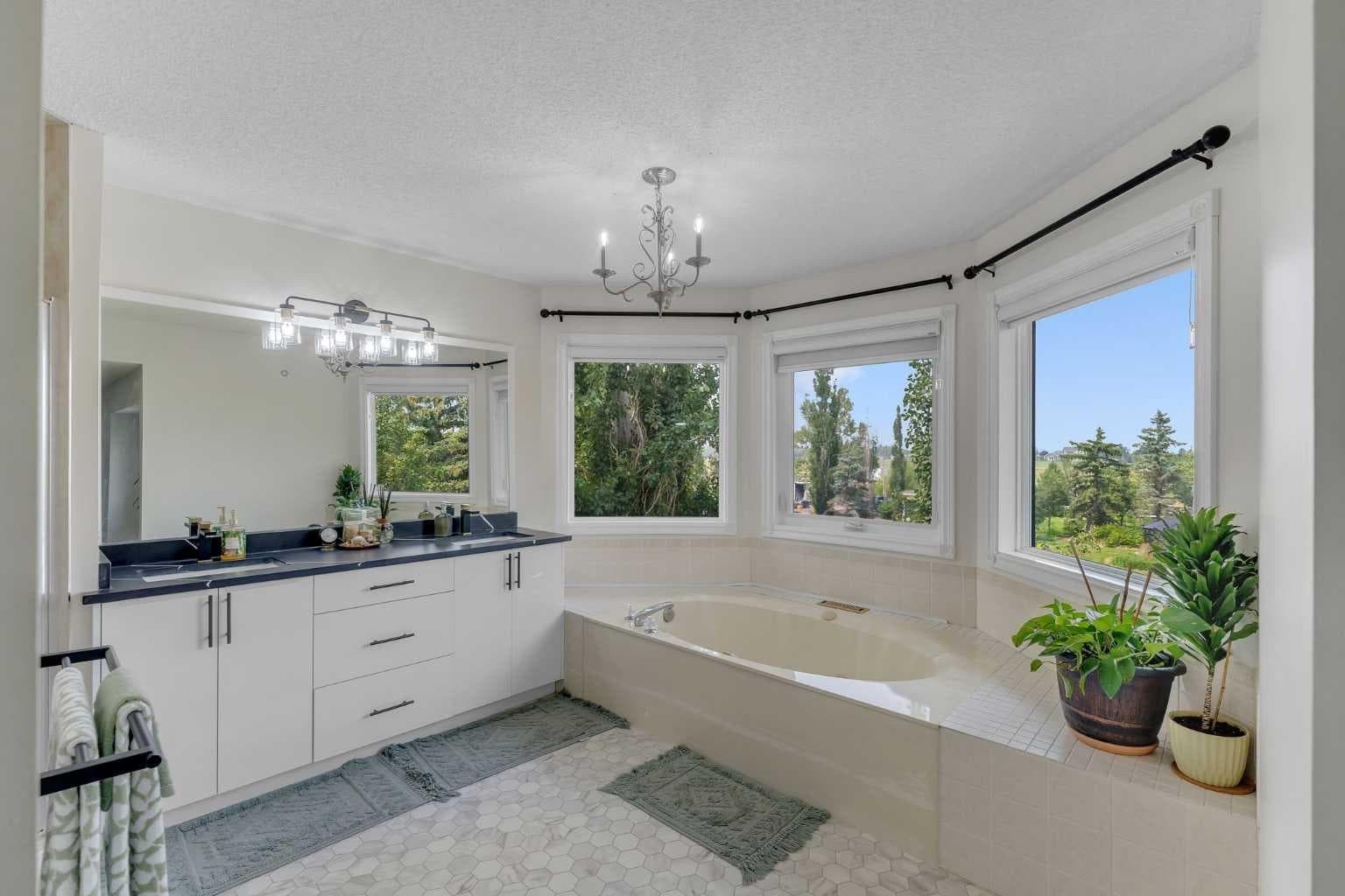 280140 Township Road 241A  