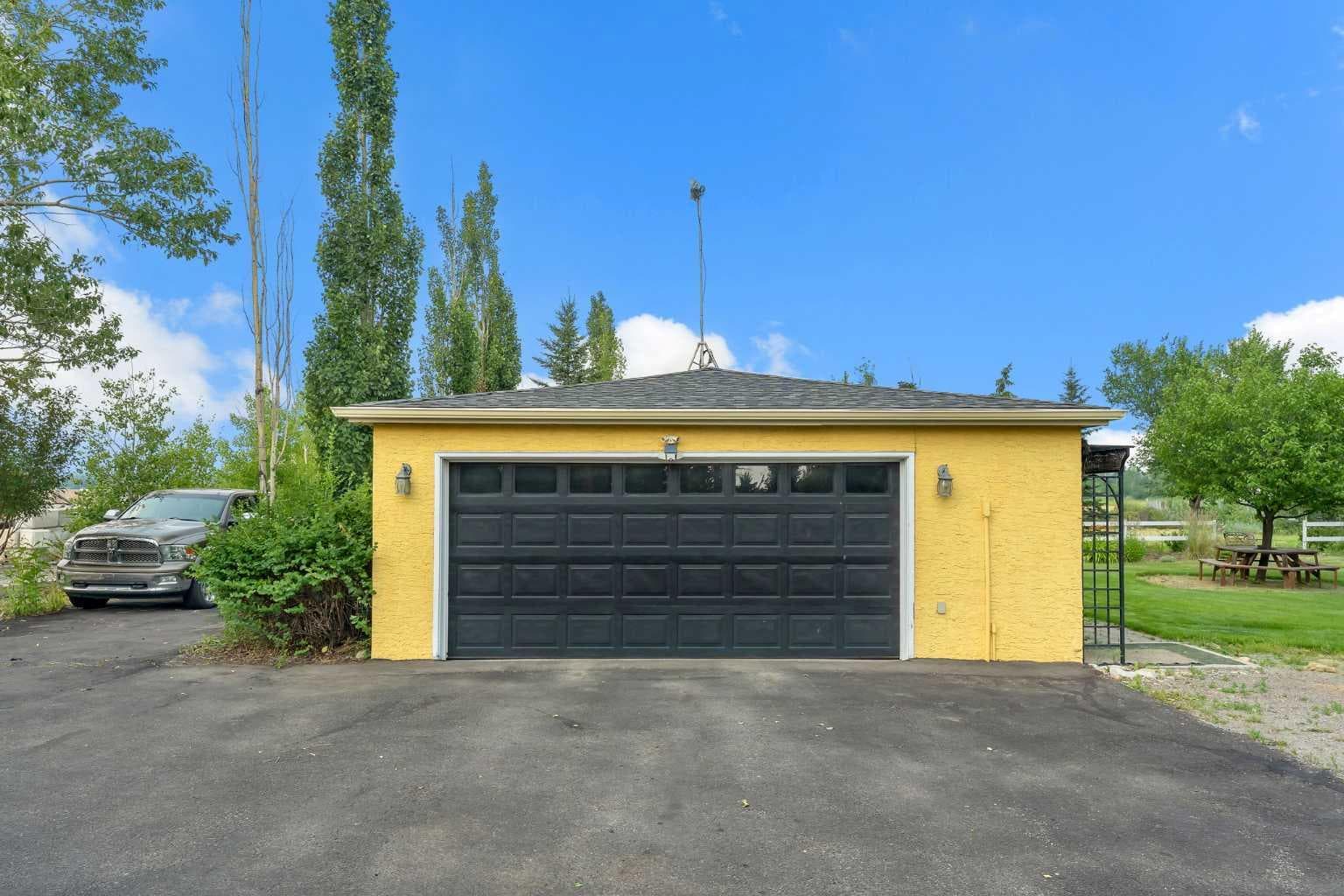 280140 Township Road 241A  