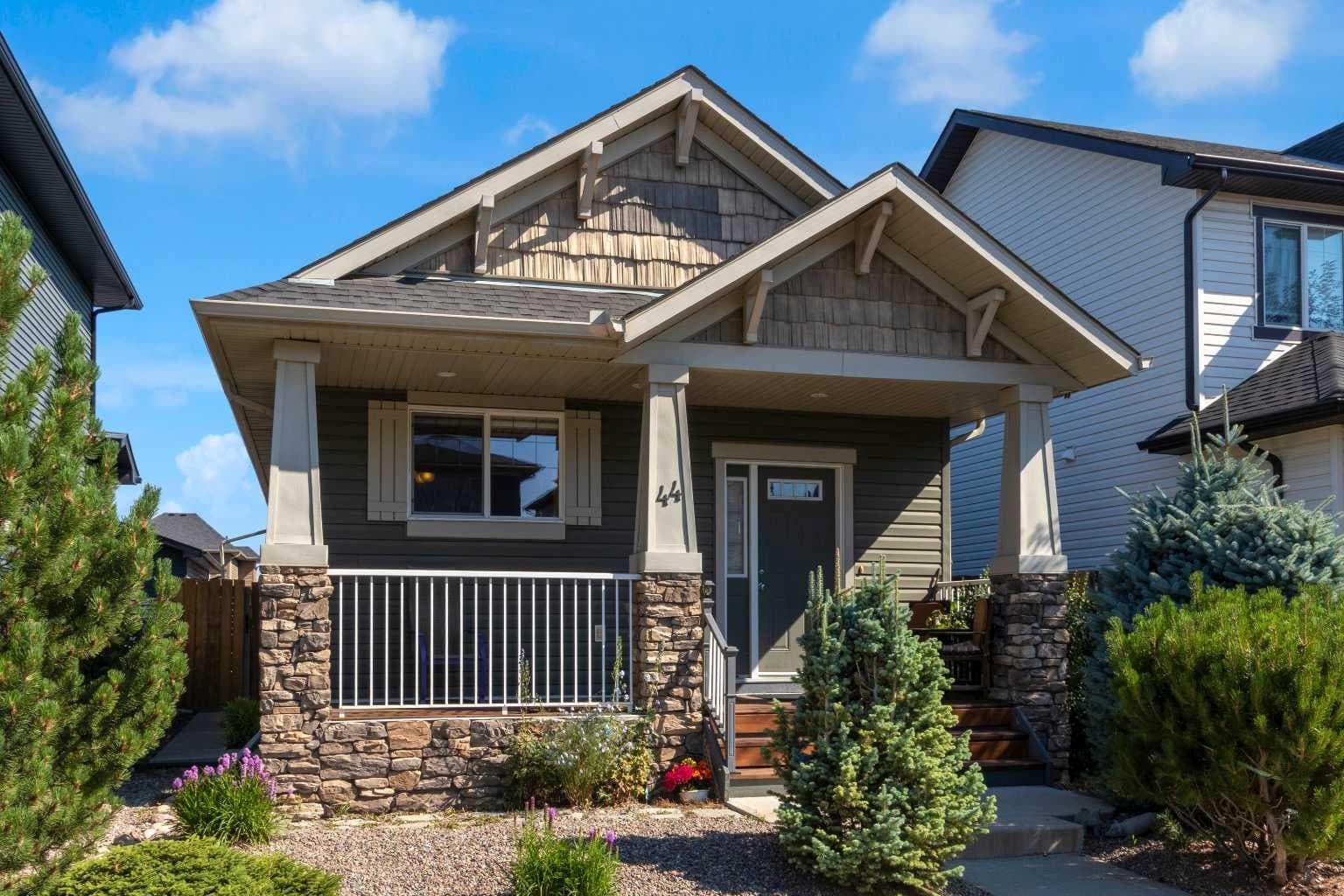 44 Ravenslea Crescent SE