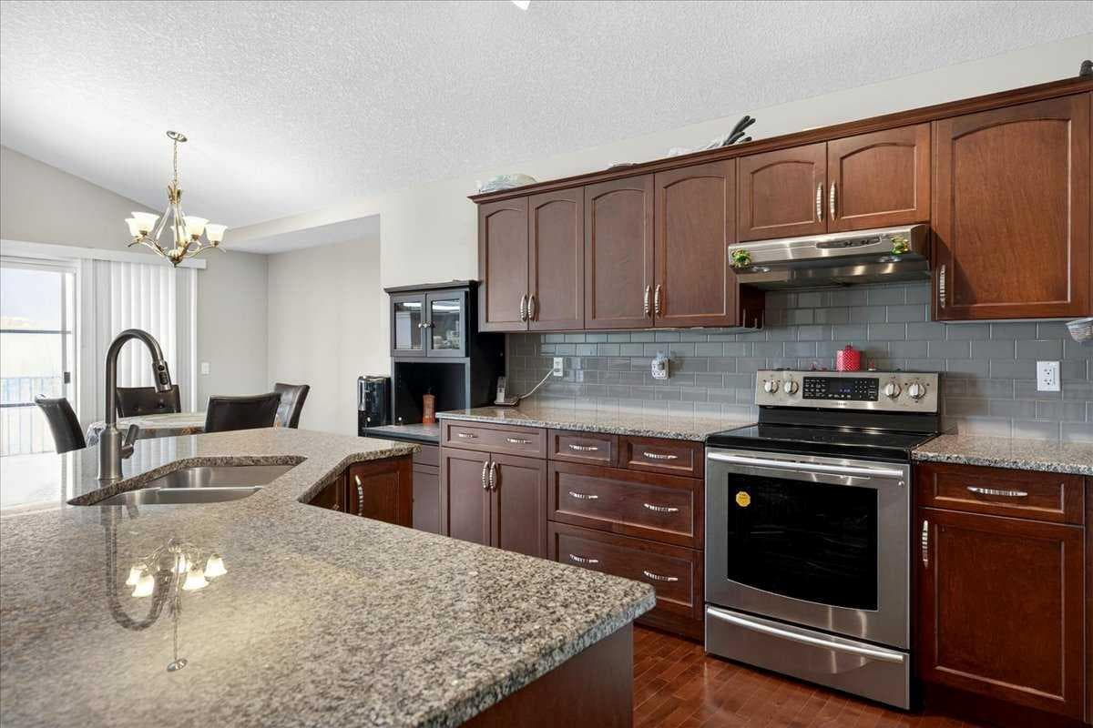 248 Rainbow Falls Way 