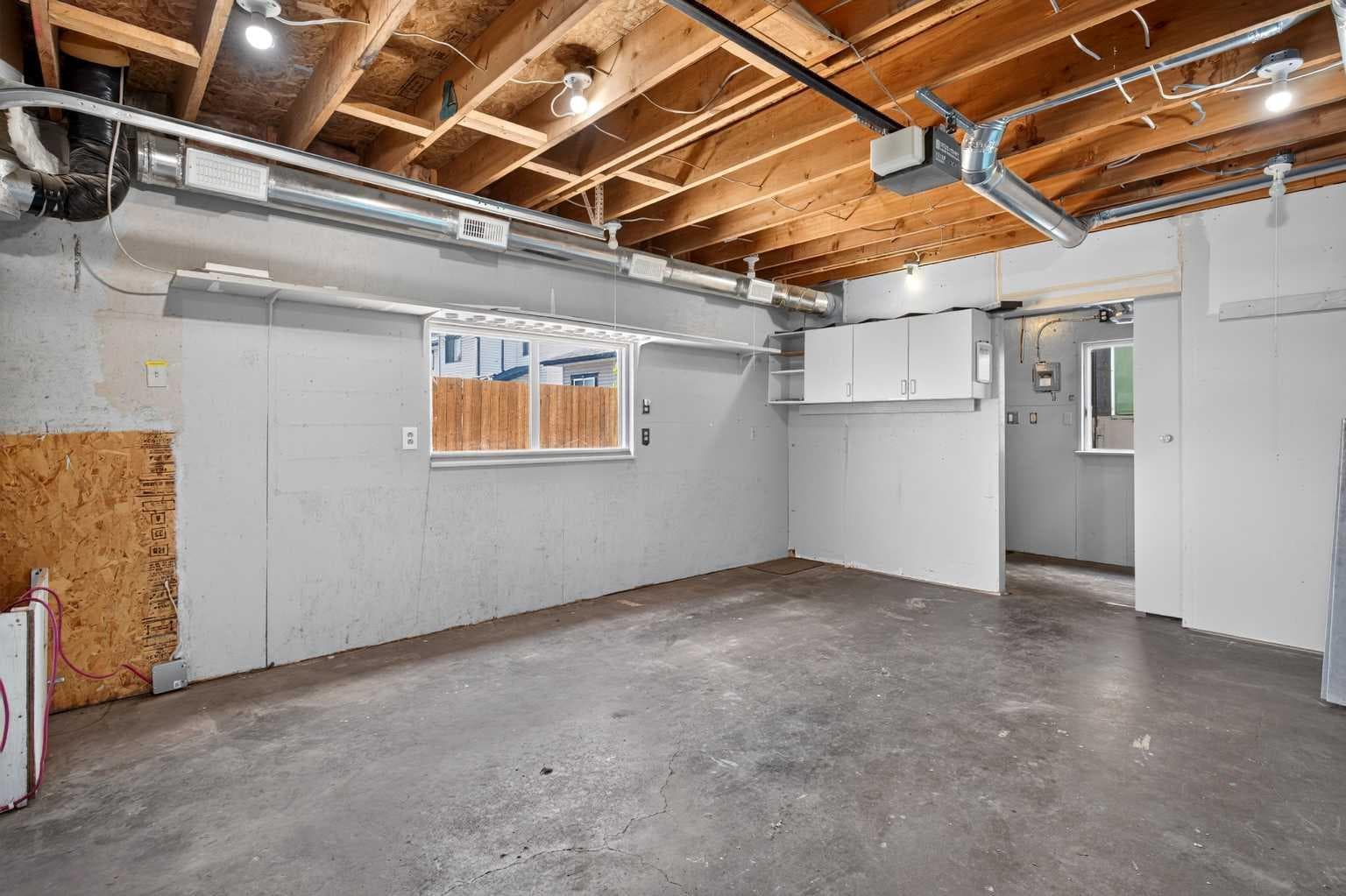 258 Summerwood Place SE