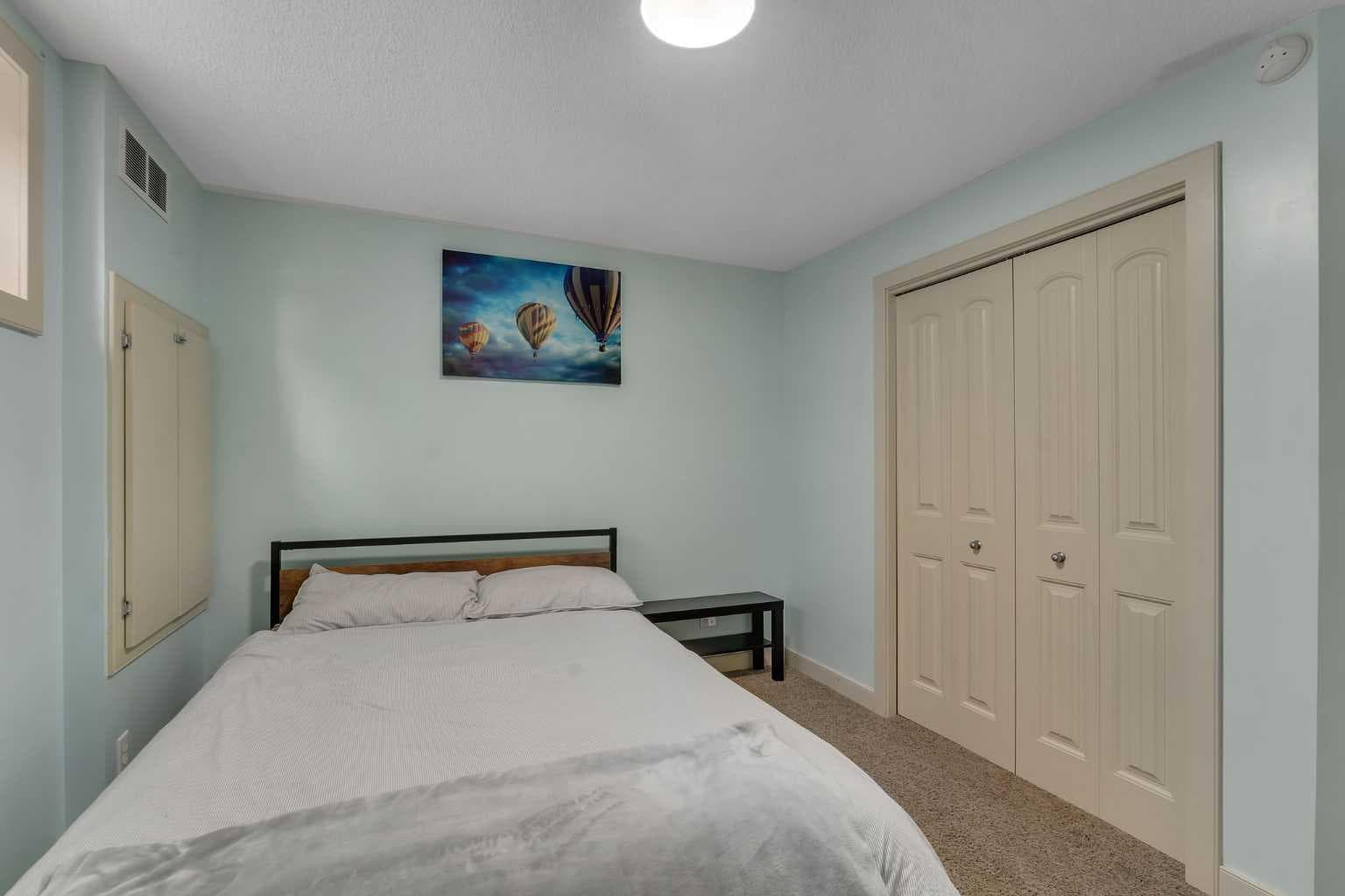 156 Bishop Crescent NW