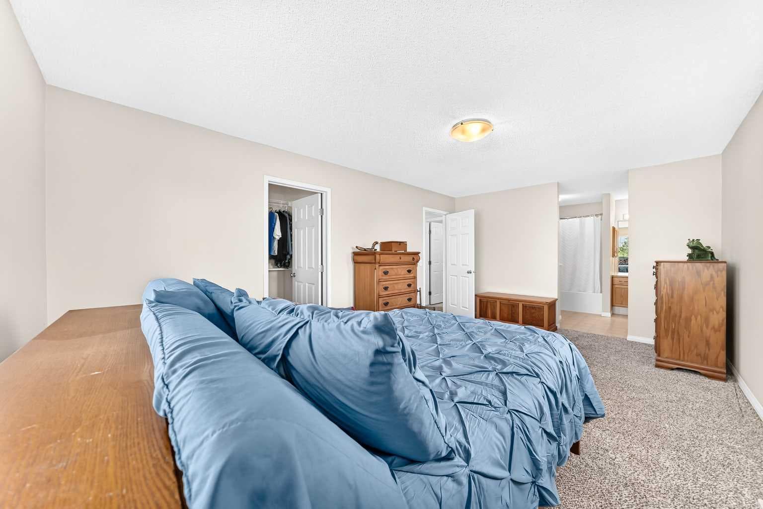 124 WEST LAKEVIEW Drive 