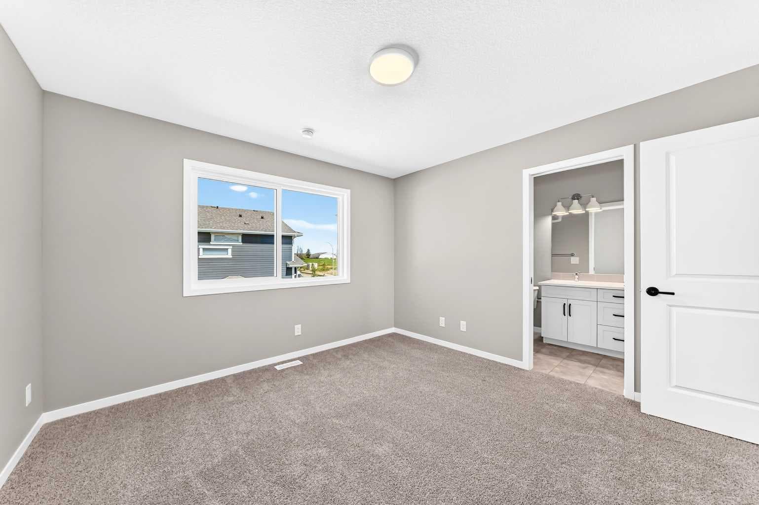1304 Mahogany Boulevard SE