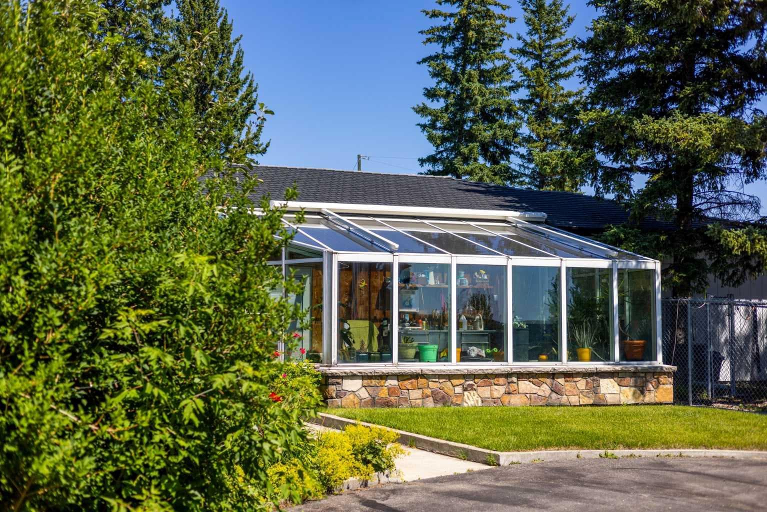 187 Slopeview Drive SW
