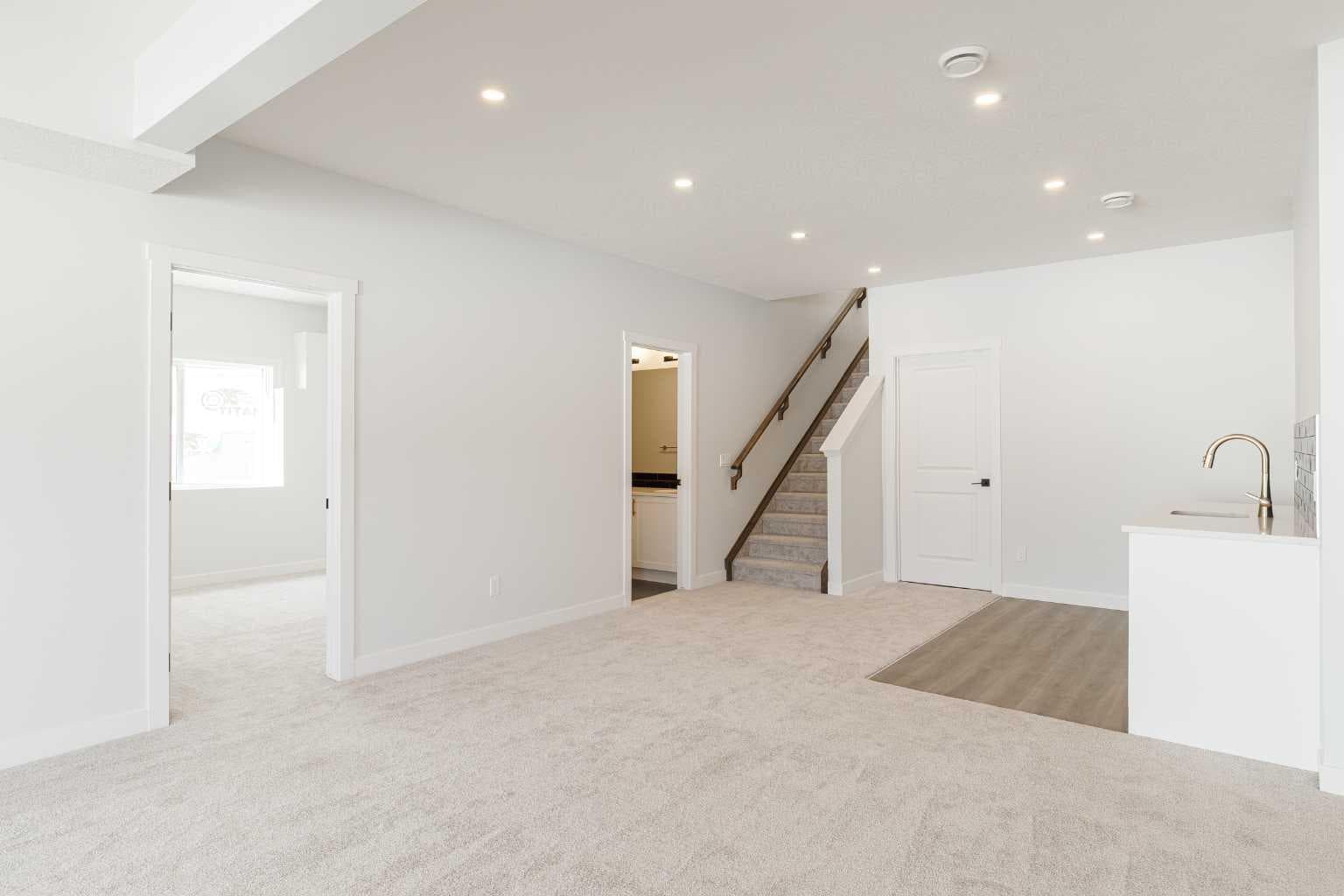 125 Monarch Bend 