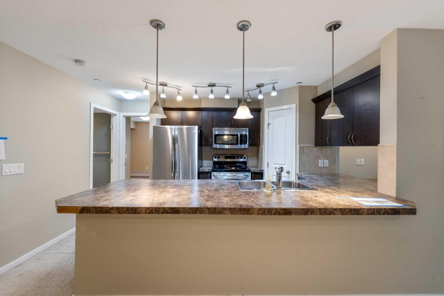 1213, 4 Kingsland Close SE
