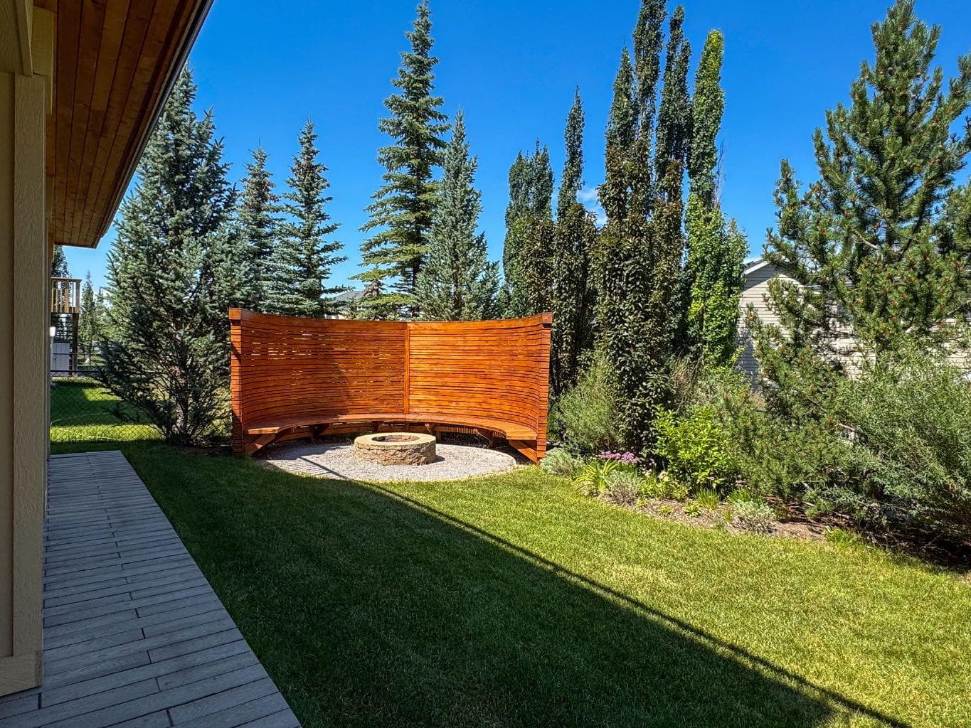 54 Royal Ridge Mount NW