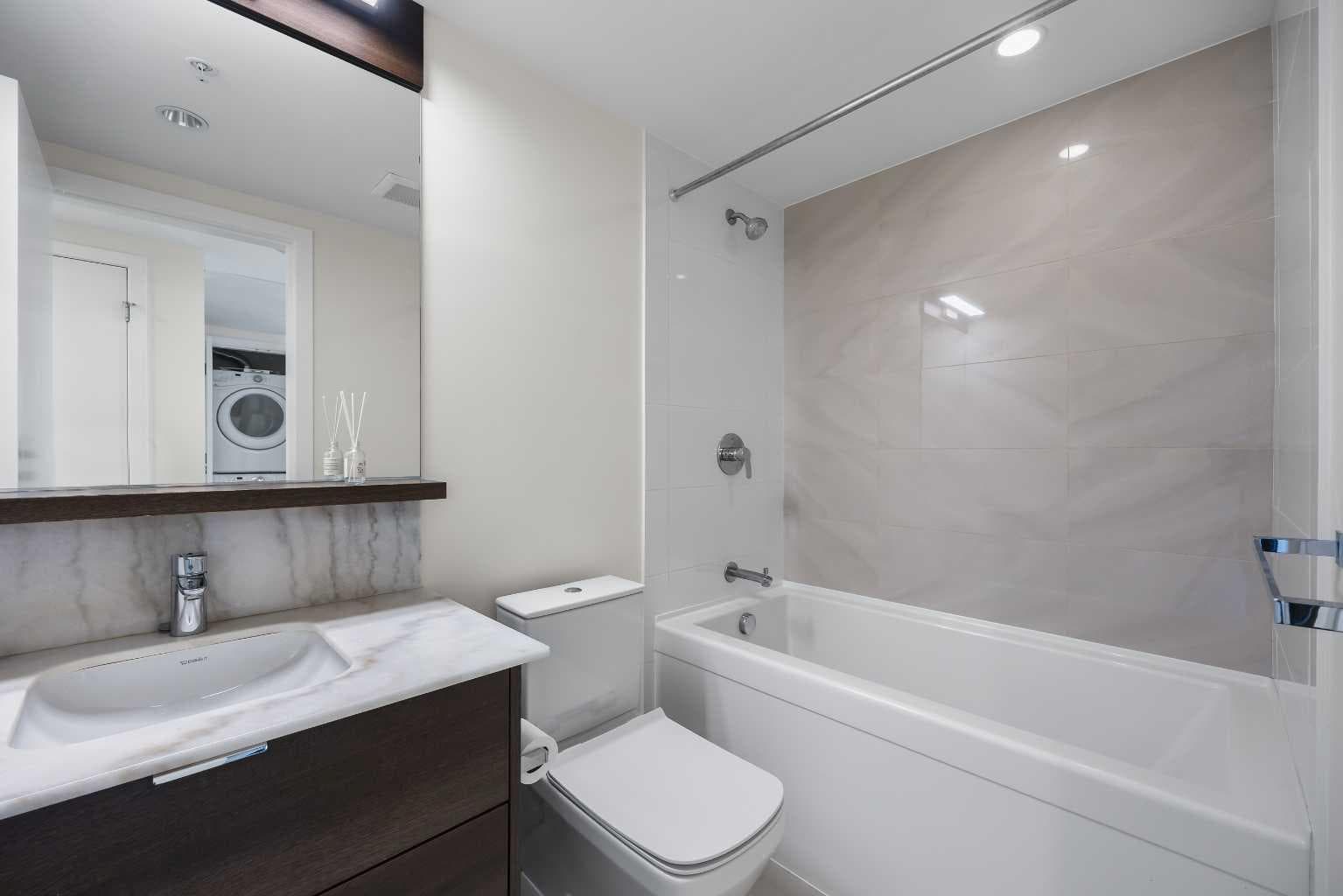 505, 108 Waterfront Court SW