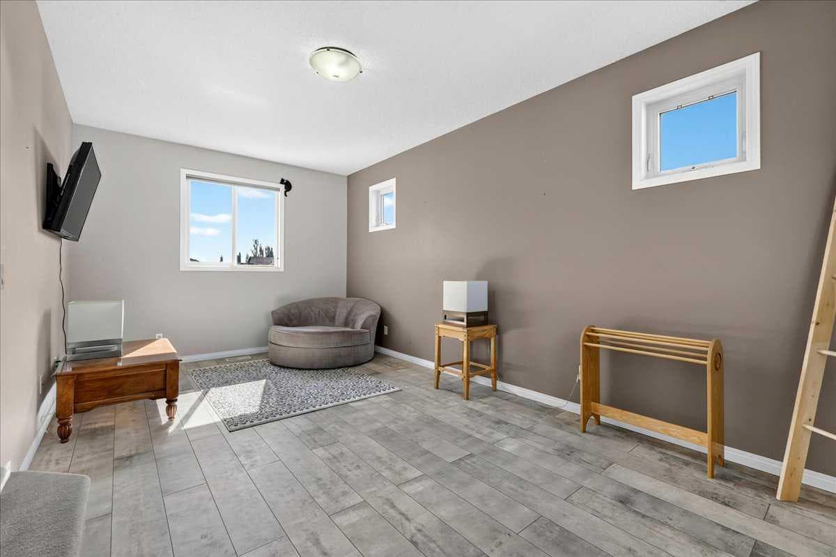 21 Mcintyre Place NW