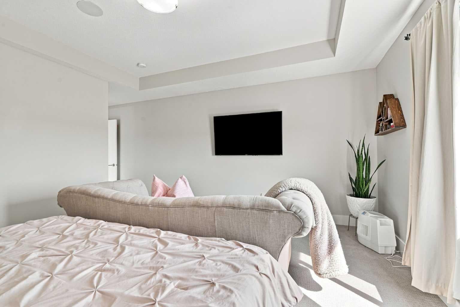 114 Kinniburgh Road 