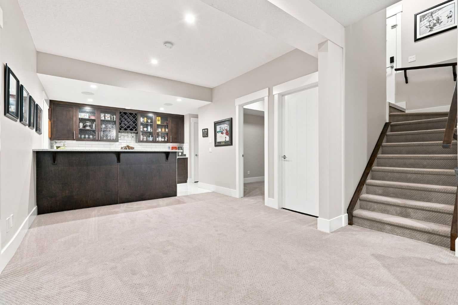 114 Kinniburgh Road 
