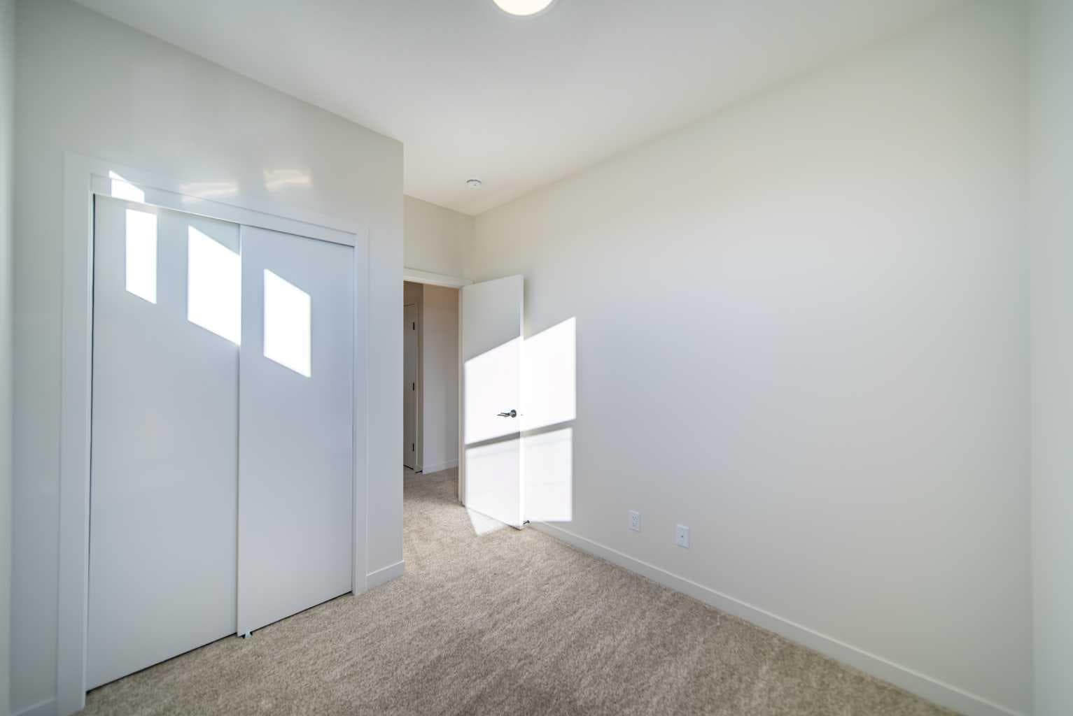 702A, 154 Arbour Lake Court NW