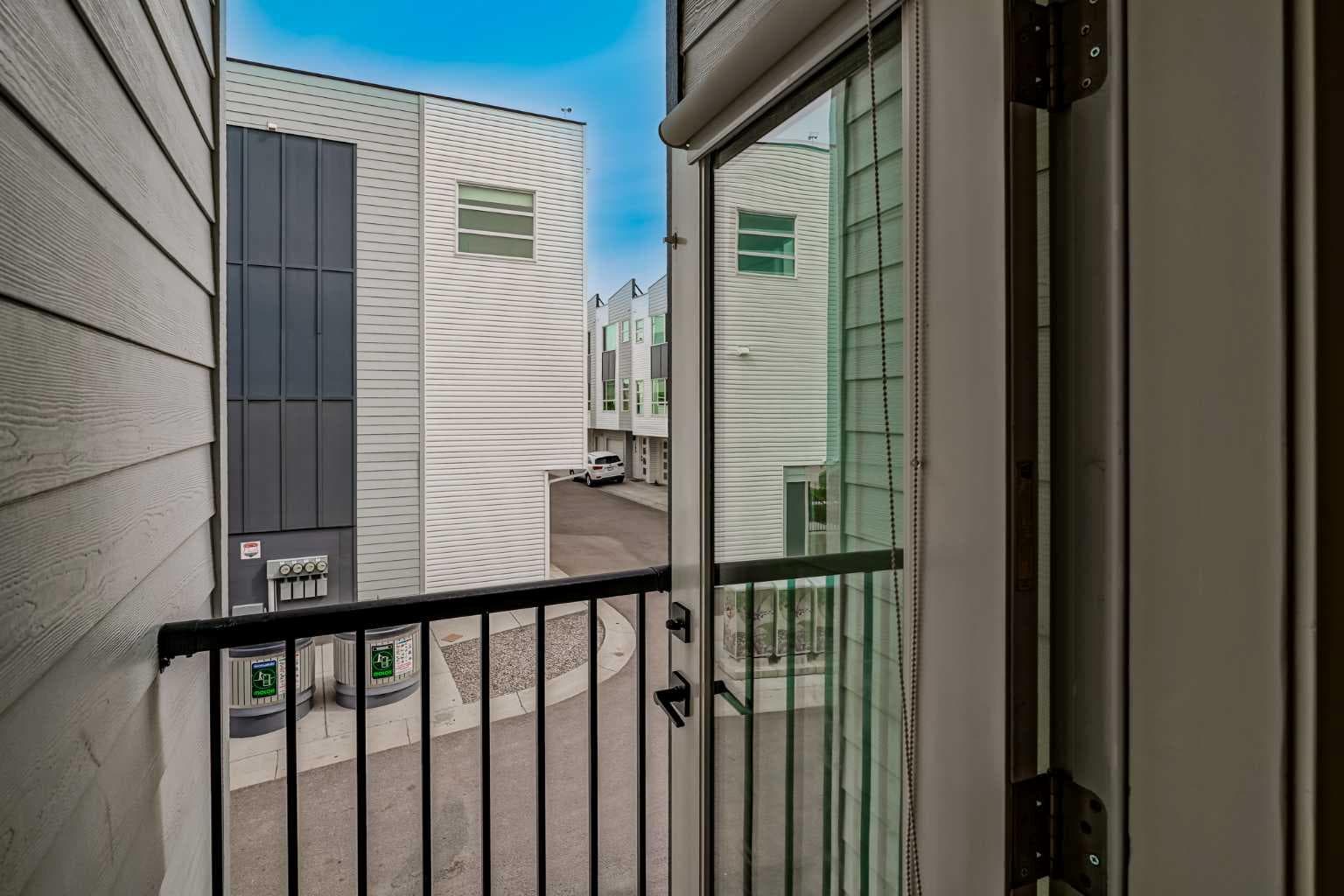 202, 101 Panatella Square NW