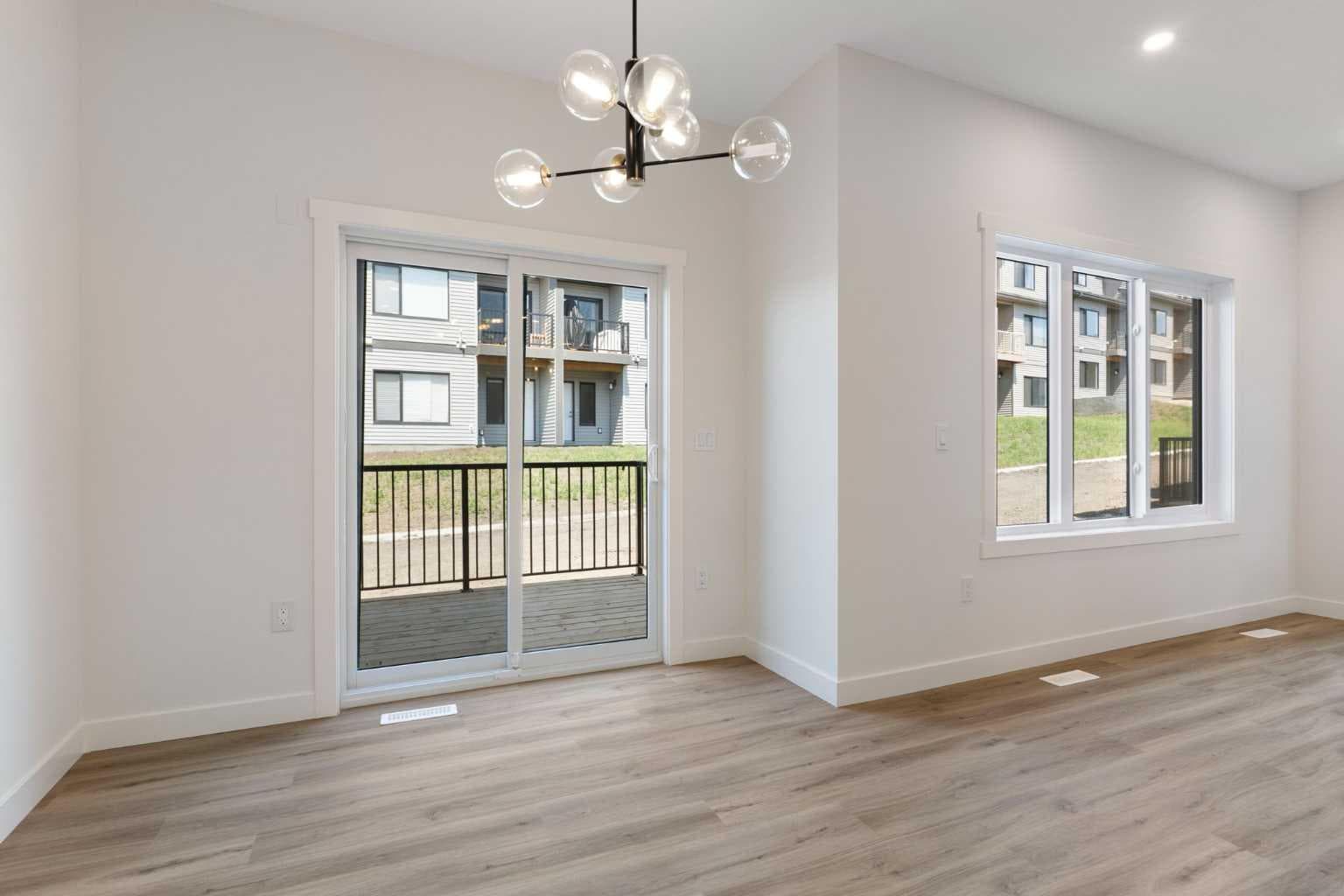 83 Heritage Manor 