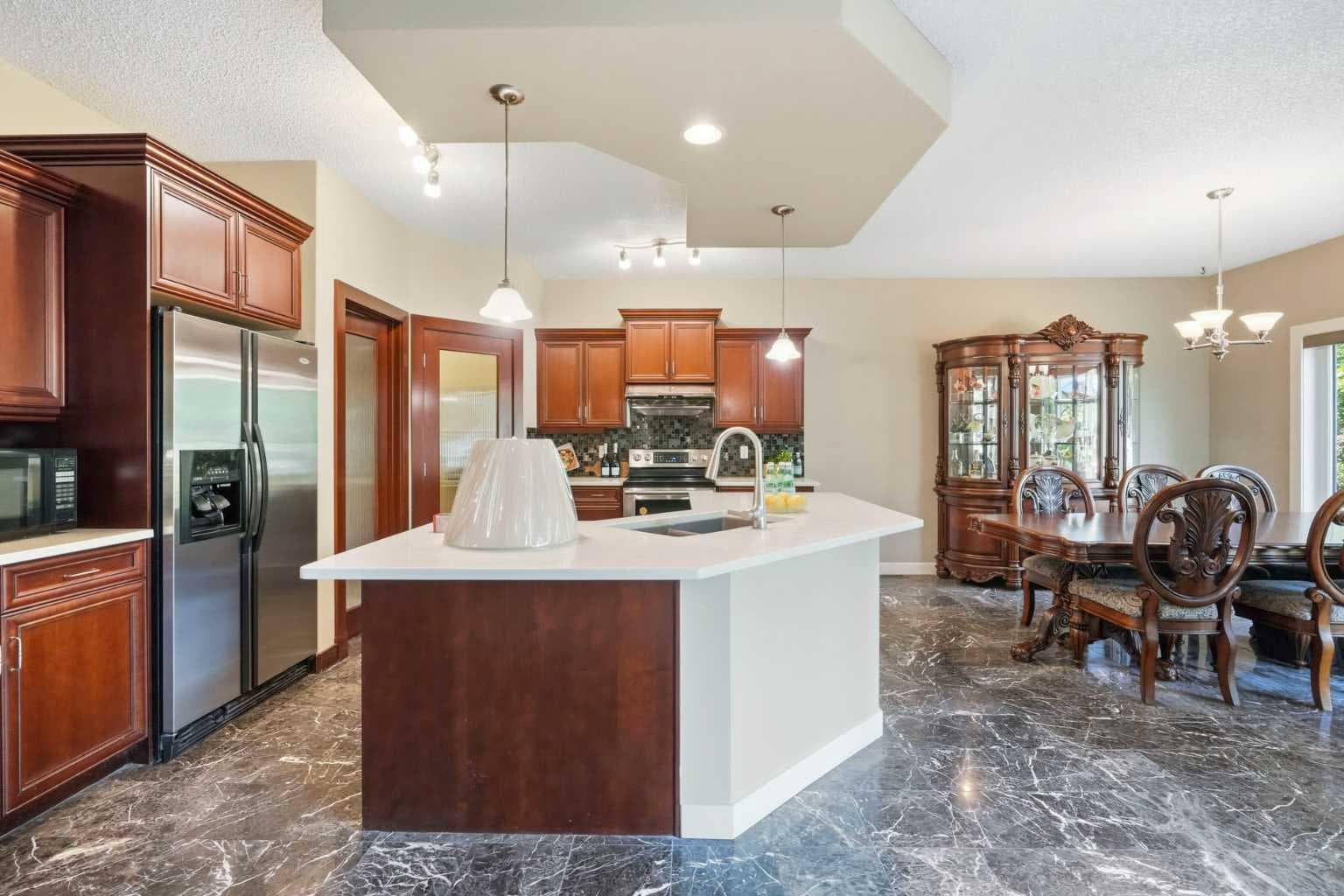 242 Tusslewood Grove NW