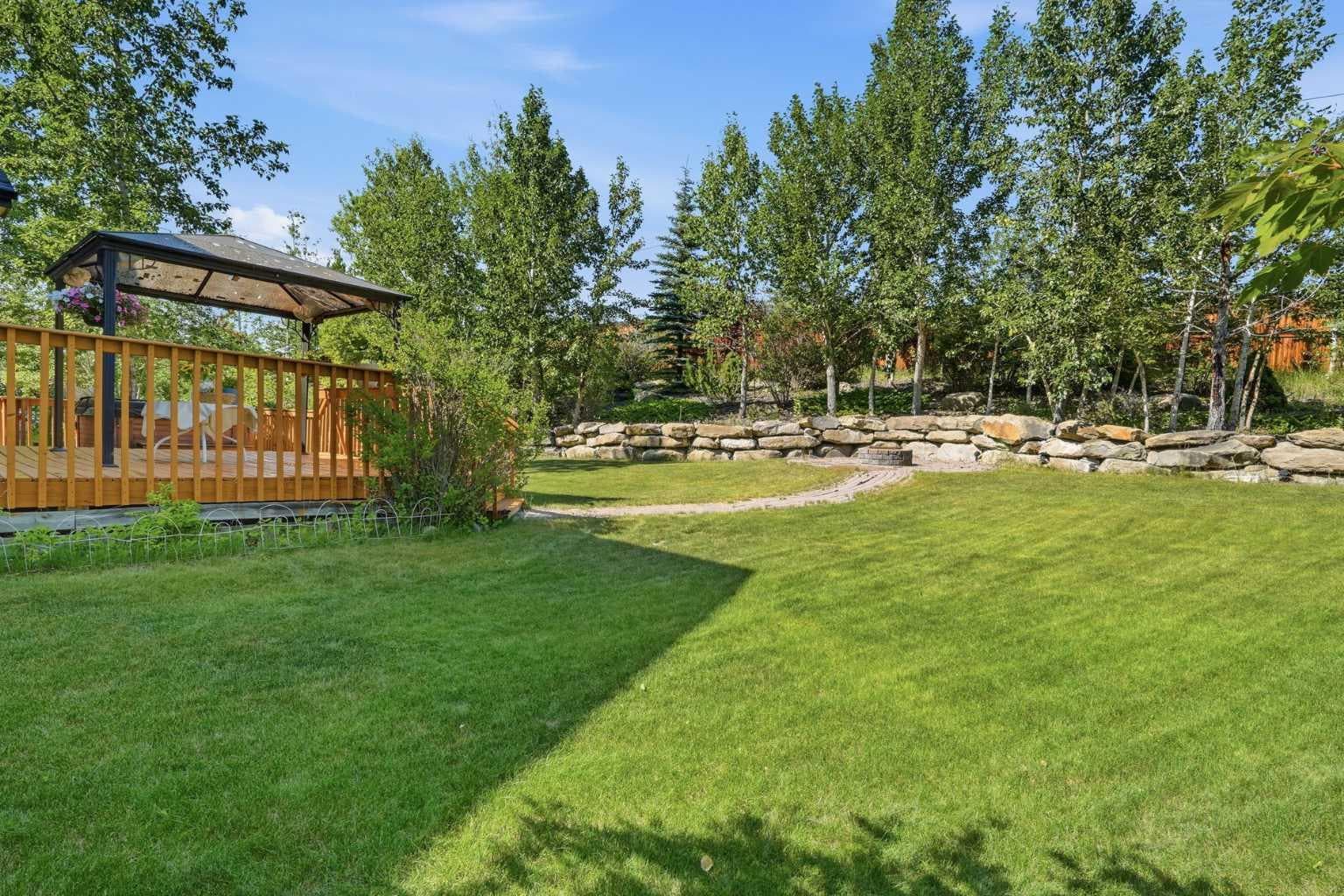 242 Tusslewood Grove NW