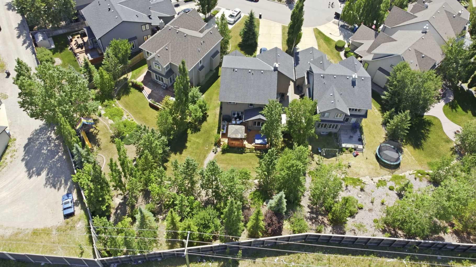 242 Tusslewood Grove NW