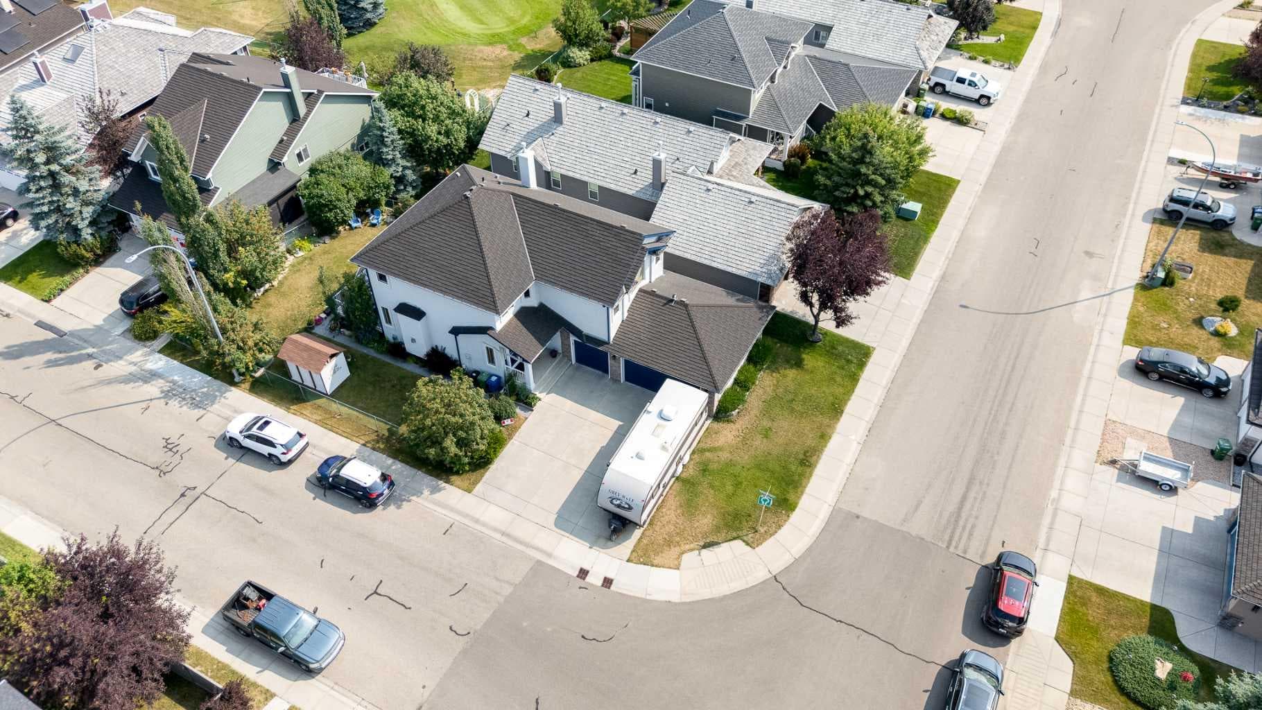 402 Fairways Mews NW