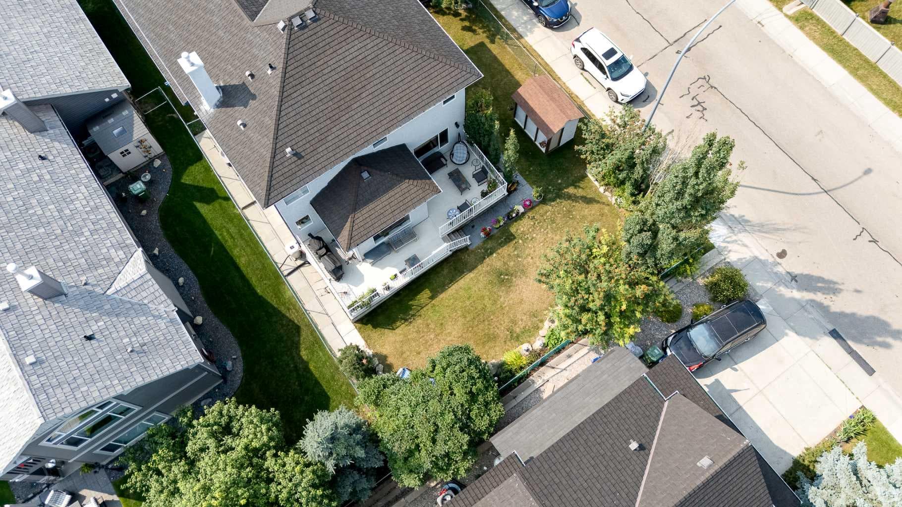 402 Fairways Mews NW