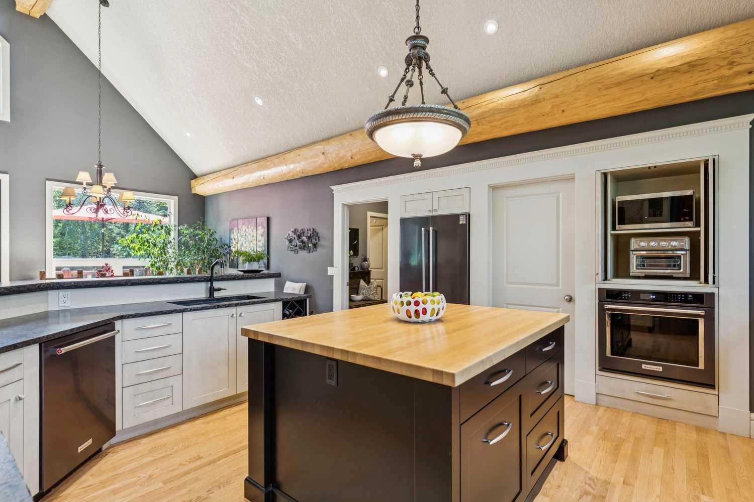 119 Wild Rose Close 