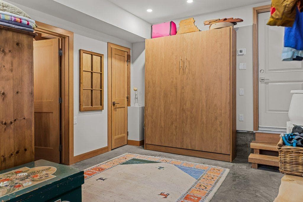 A and B, 132 Rundle Crescent 