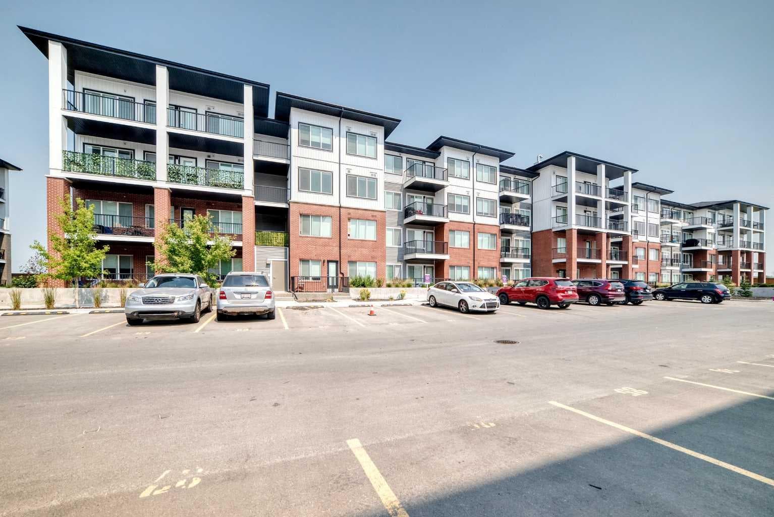 2110, 6 Merganser Drive W