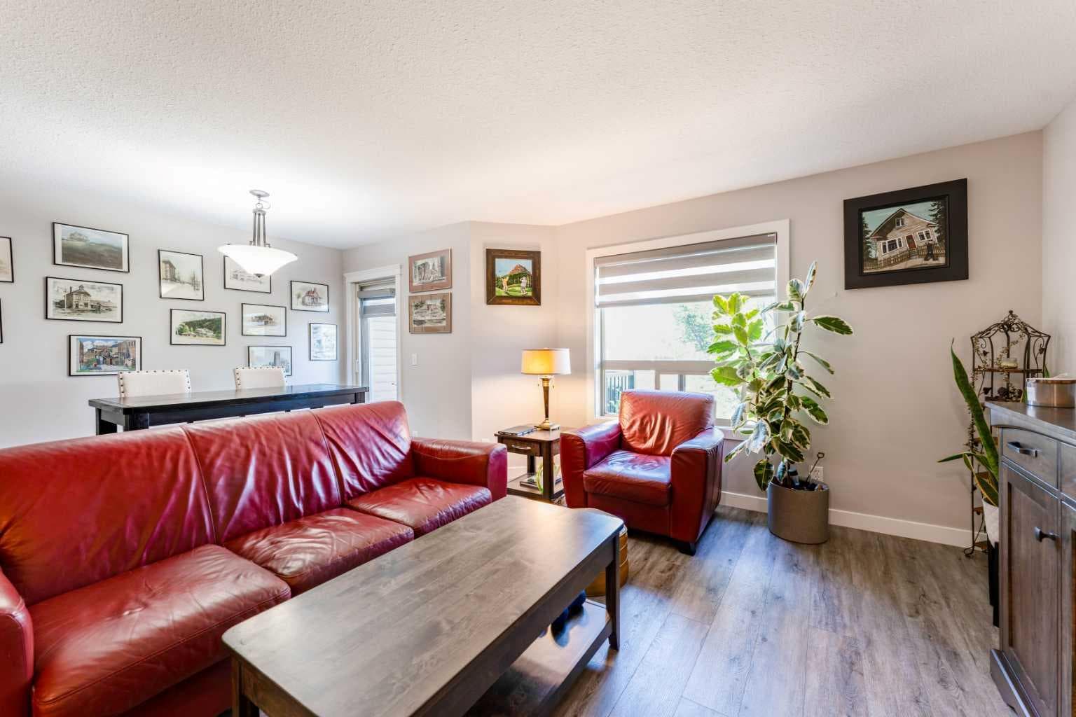 222 Bayside Point SW