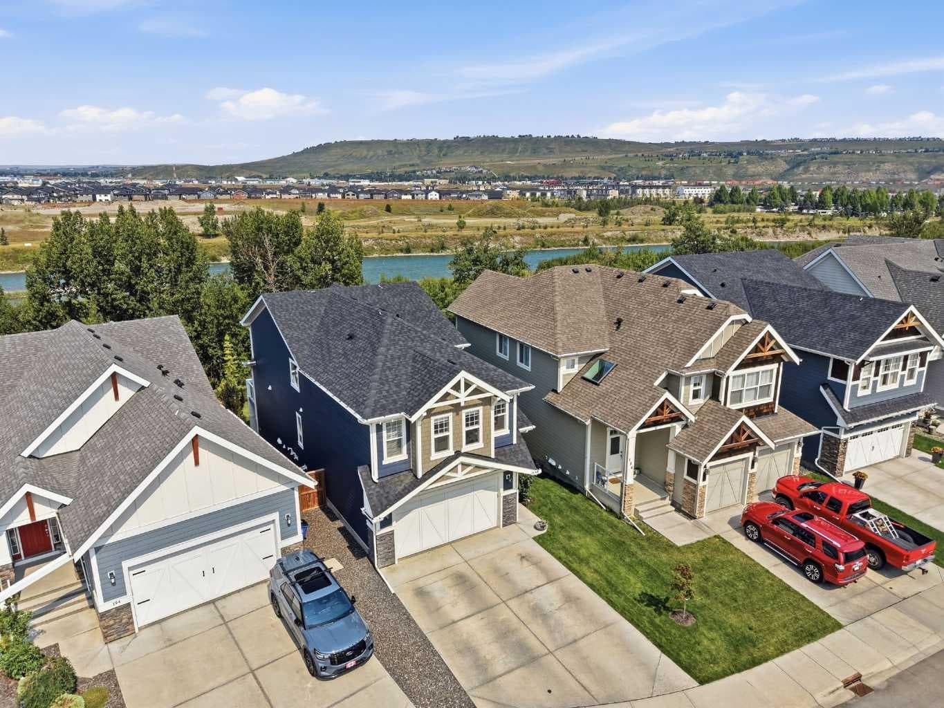 190 Riviera View 