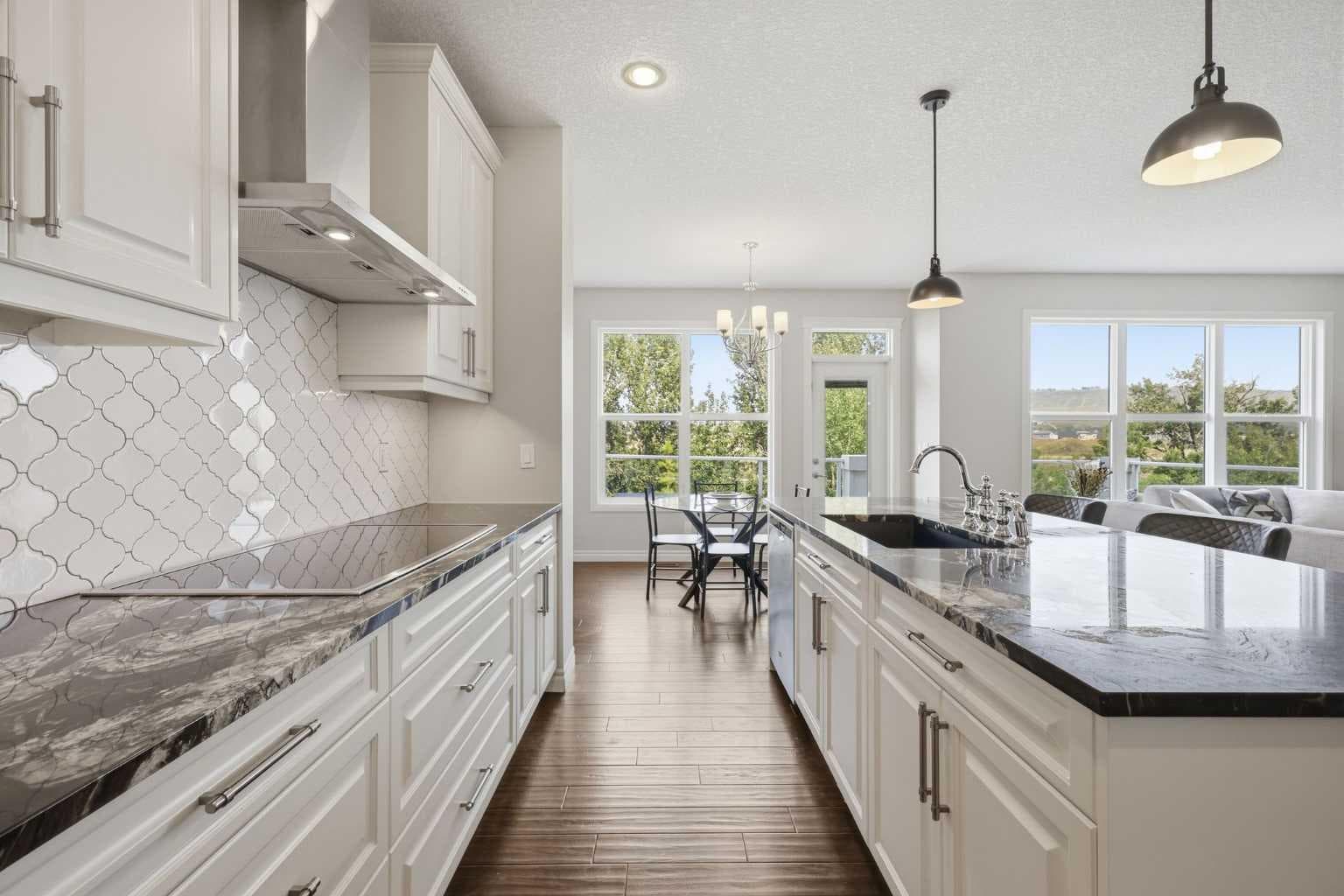 190 Riviera View 