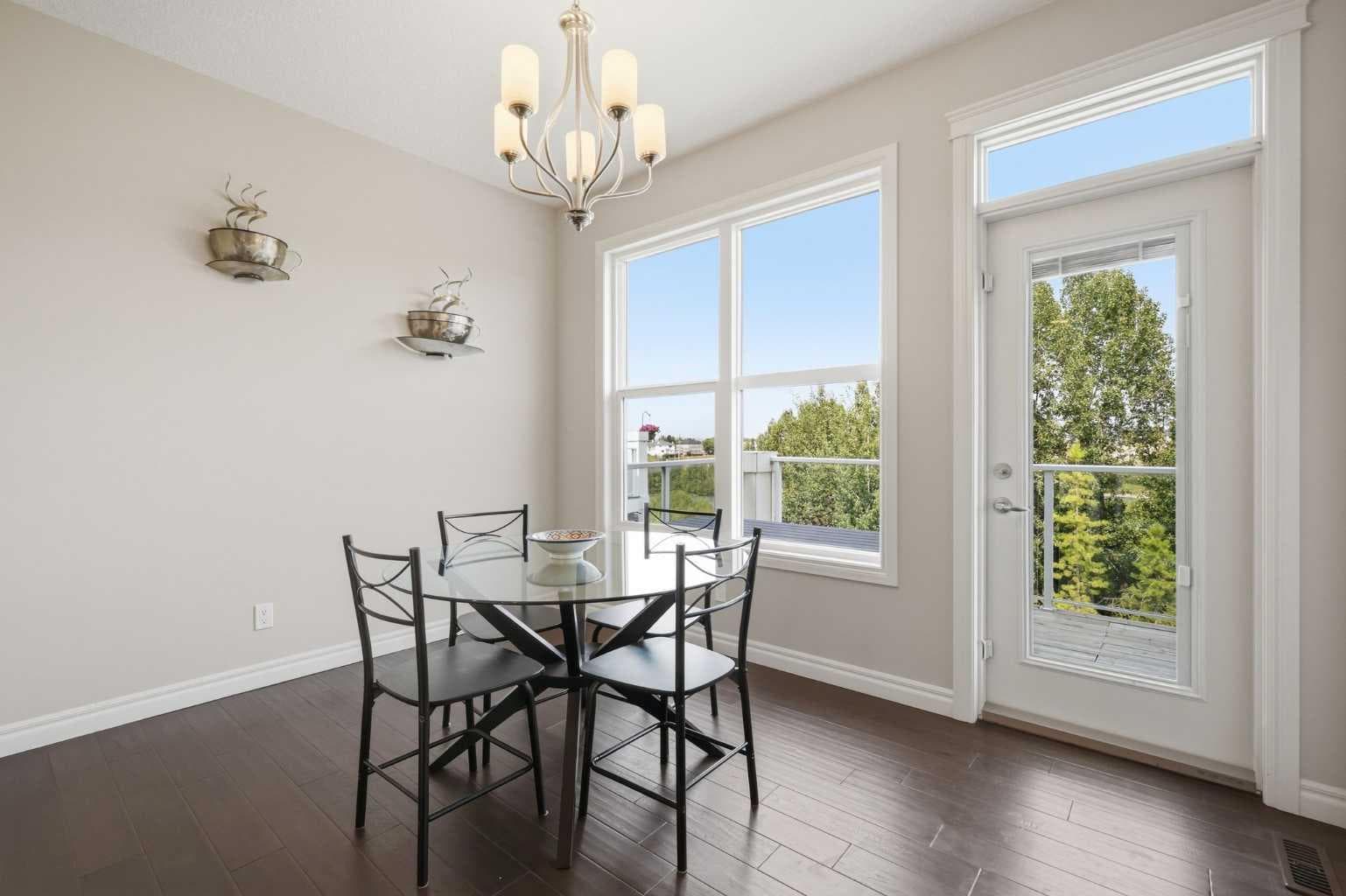 190 Riviera View 