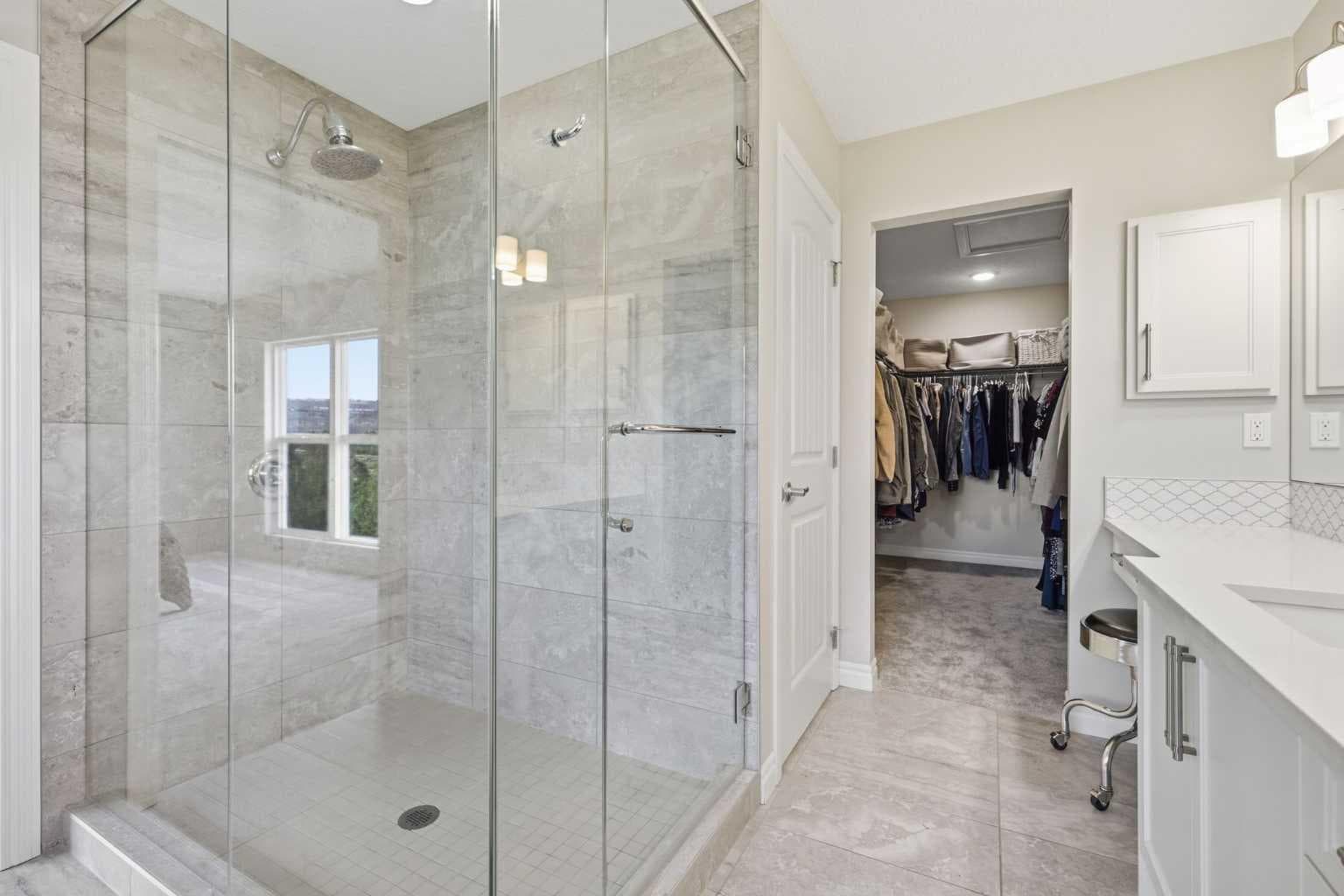190 Riviera View 