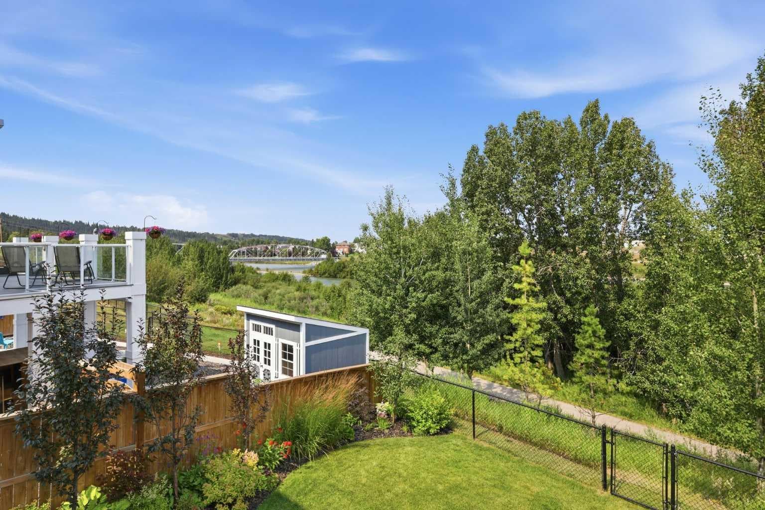 190 Riviera View 