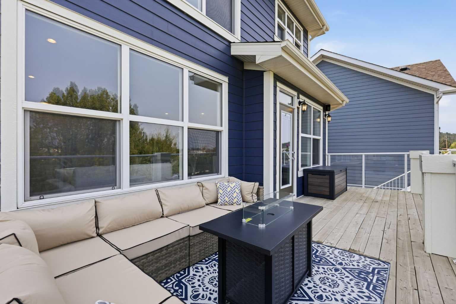 190 Riviera View 