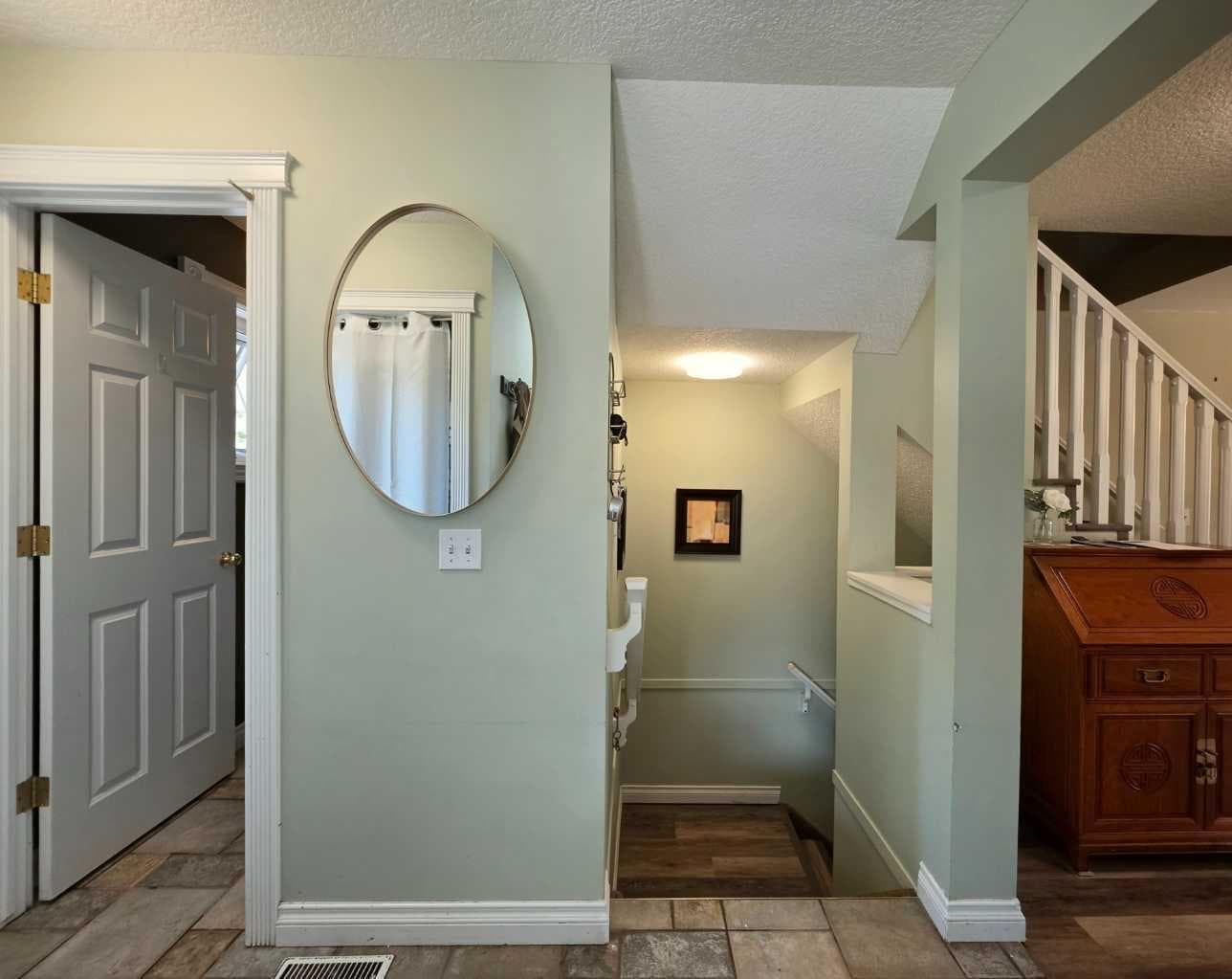 672 Killarney Glen Court SW